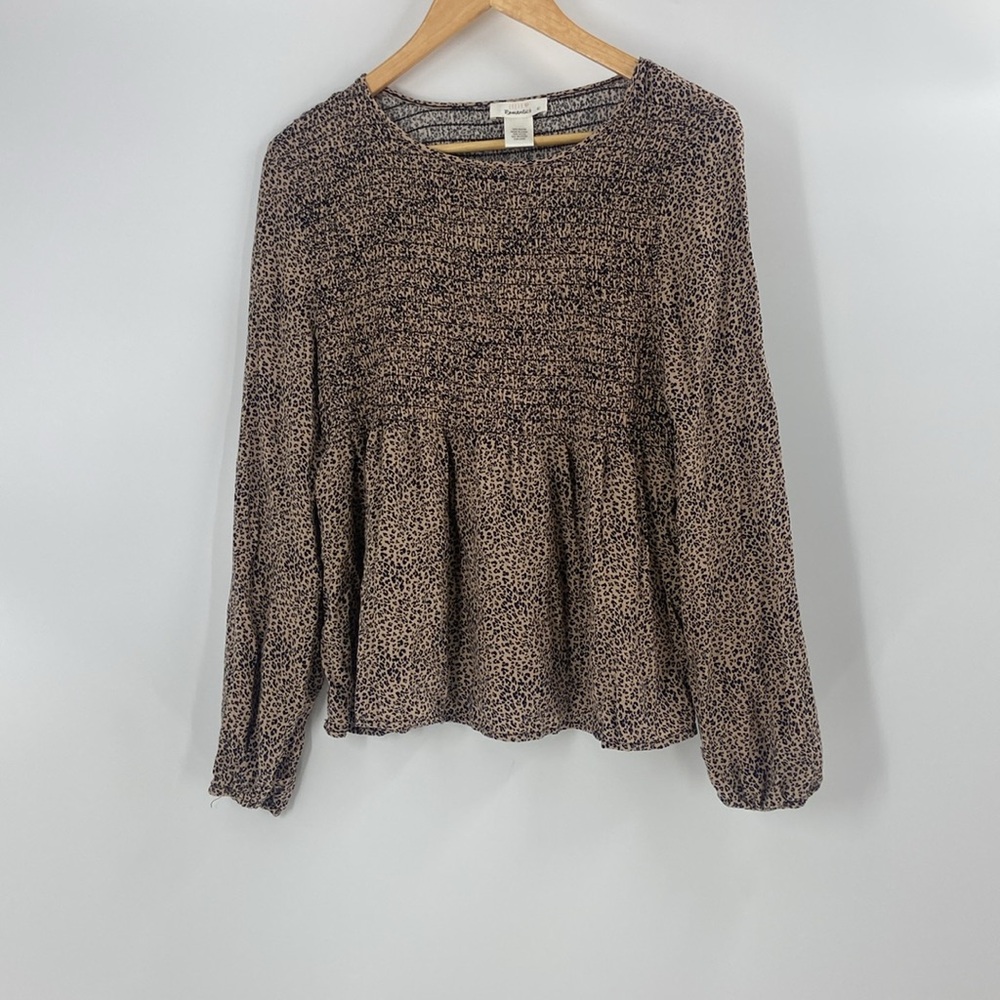 Design Romantics boho long sleeve peasant baby doll smocked top leopard